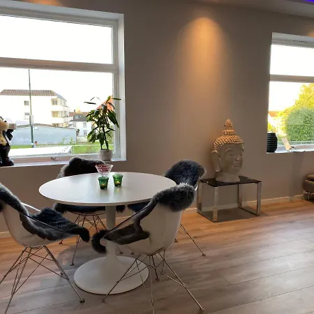 Lykkebo * Stavanger
