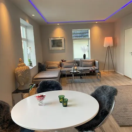 Lykkebo * Stavanger